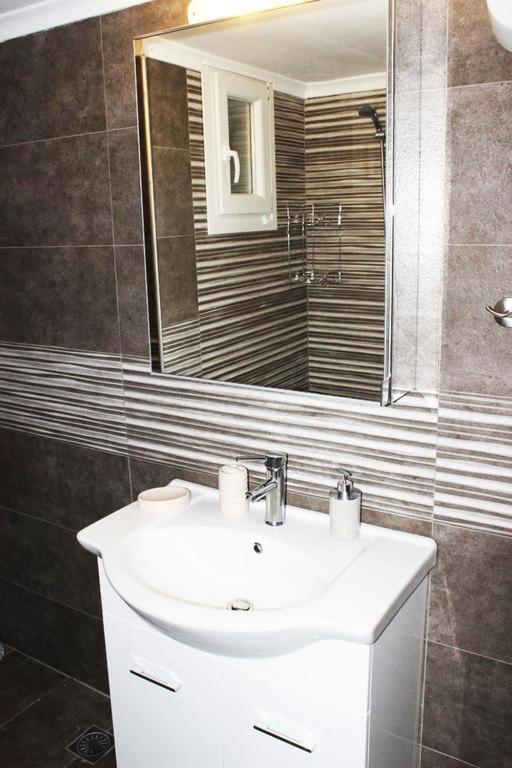 Globy Seaview Apartments カヴァラ エクステリア 写真